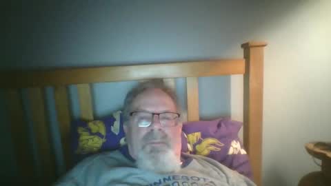 Snapshot of 2003dynawideglide chatting on 01/27/25, 01:05 2003dynawideglide online show from 01/27/25, 01:05