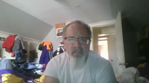 Snapshot of 2003dynawideglide chatting on 01/29/25, 06:50 2003dynawideglide online show from 01/29/25, 06:50