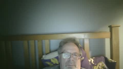 Snapshot of 2003dynawideglide chatting on 02/02/25, 03:21 2003dynawideglide online show from 02/02/25, 03:21