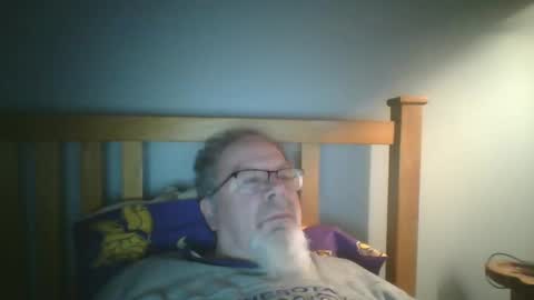 Snapshot of 2003dynawideglide chatting on 02/03/25, 01:41 2003dynawideglide online show from 02/03/25, 01:41