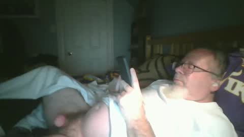 Snapshot of 2003dynawideglide chatting on 02/09/25, 12:49 2003dynawideglide online show from 02/09/25, 12:49