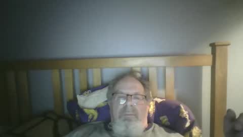 Snapshot of 2003dynawideglide chatting on 02/23/25, 11:58 2003dynawideglide online show from 02/23/25, 11:58