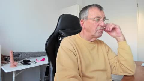 Henk online show from 01/02/25, 03:08