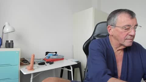 Henk online show from 01/09/25, 01:13