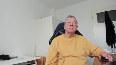 Henk online show from 01/30/25, 11:11