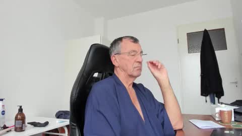 Henk online show from 12/05/25, 12:03