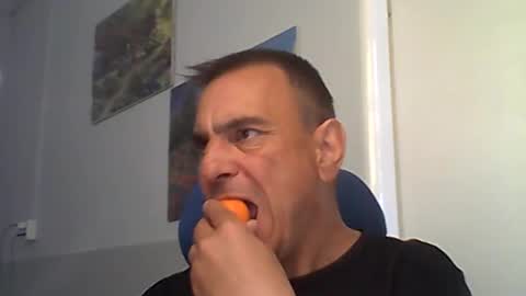 2025eyesforyou online show from 06/20/26, 06:05