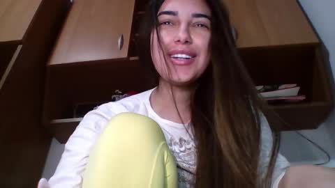 20 ivyy online show from 04/01/26, 09:12