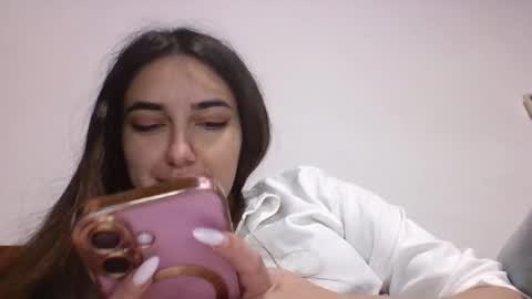 20 ivyy online show from 04/12/26, 08:36