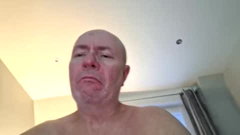 Snapshot of 211scudder chatting on 11/03/25, 04:19 211skoosh online show from 11/03/25, 04:19