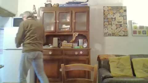 22esserre online show from 03/05/26, 01:40