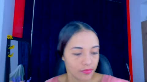 Snapshot of 24isabella chatting on 06/12/26, 12:04 Isabella online show from 06/12/26, 12:04