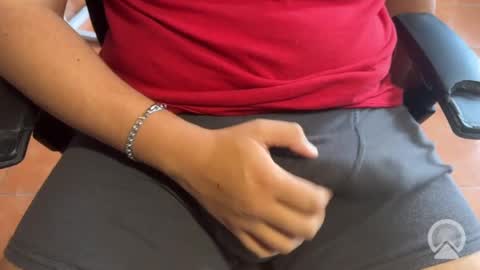 25chubbyboy25 online show from 04/16/26, 07:25