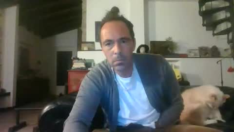 27lv27 online show from 10/20/25, 08:31