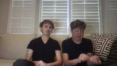 Roommates online show from 04/13/26, 09:09