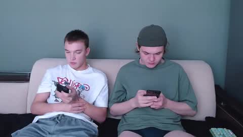 Eleot online show from 09/22/25, 08:49