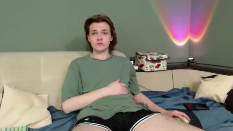 Eleot online show from 12/15/25, 01:48