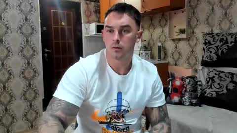 2sexymuscles online show from 10/19/25, 07:47