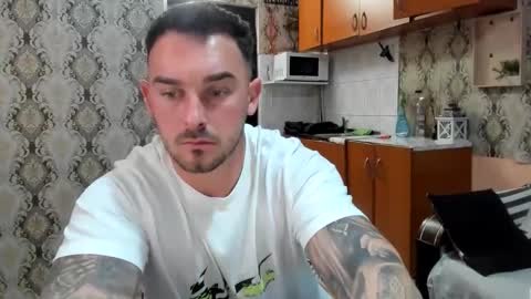 2sexymuscles online show from 11/10/25, 10:31