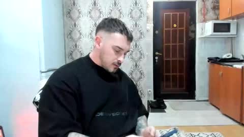 2sexymuscles online show from 02/24/26, 08:40