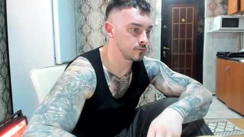 2sexymuscles online show from 03/11/26, 09:32