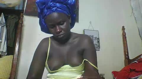 Snapshot of 2sexytea chatting on 10/22/25, 02:56 2sexytea online show from 10/22/25, 02:56