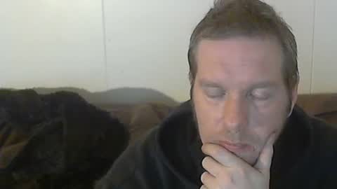 2small4you83 online show from 01/04/25, 10:34