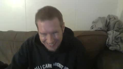 2small4you83 online show from 03/07/25, 10:43