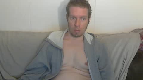 Snapshot of 2small4you83 chatting on 04/25/26, 01:14 2small4you83 online show from 04/25/26, 01:14