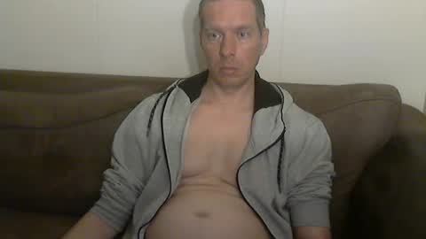 Snapshot of 2small4you83 chatting on 05/28/26, 02:09 2small4you83 online show from 05/28/26, 02:09