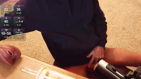 Snapshot of 2tiredoftoys chatting on 11/25/25, 11:05 2tiredoftoys online show from 11/25/25, 11:05