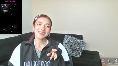 Snapshot of 3badweed3 chatting on 02/06/25, 01:54 Sam online show from 02/06/25, 01:54