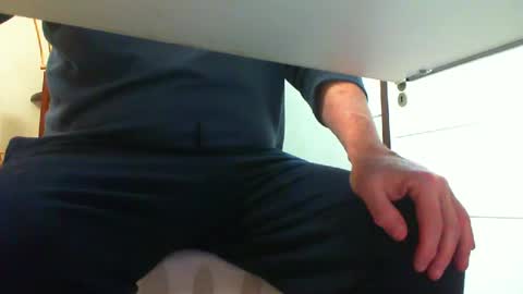 Snapshot of 3funlover chatting on 12/04/24, 05:11 3funlover online show from 12/04/24, 05:11