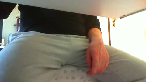 Snapshot of 3funlover chatting on 12/24/24, 01:39 3funlover online show from 12/24/24, 01:39