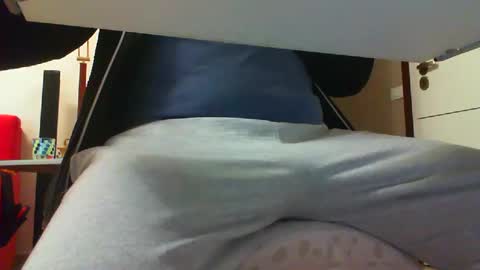 Snapshot of 3funlover chatting on 03/10/25, 08:01 3funlover online show from 03/10/25, 08:01