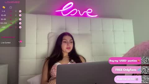 Venus Raee online show from 02/26/25, 08:22