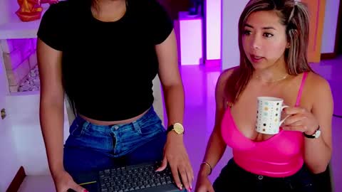 independent model online show from 03/06/25, 09:03