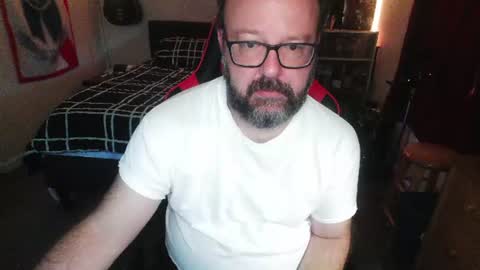 Snapshot of 3ndlessmike chatting on 06/17/26, 11:23 3ndlessmike online show from 06/17/26, 11:23