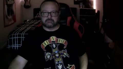 Snapshot of 3ndlessmike chatting on 07/04/26, 12:00 3ndlessmike online show from 07/04/26, 12:00