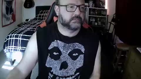 Snapshot of 3ndlessmike chatting on 07/19/26, 01:37 3ndlessmike online show from 07/19/26, 01:37