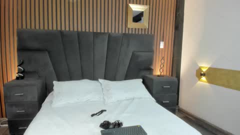 3X NAXAA online show from 11/24/25, 02:17