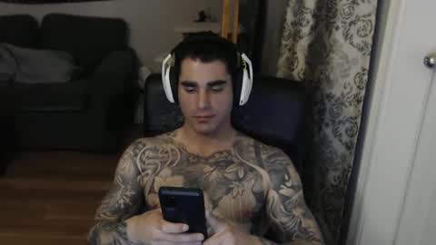Snapshot of 420randomguy chatting on 04/18/26, 11:49 Anomander Rake online show from 04/18/26, 11:49
