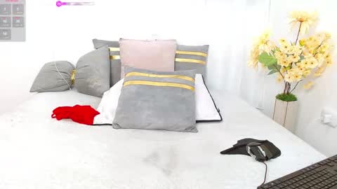 493ashlyfoxx online show from 10/17/25, 02:04