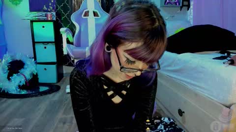 Mo online show from 12/05/25, 03:41