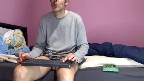 Larese Carlo online show from 02/05/25, 07:10