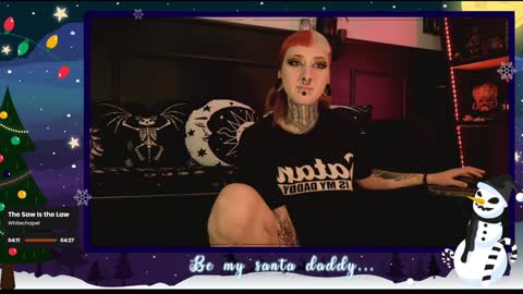 Snapshot of 666deathgasm chatting on 12/11/24, 07:57 Juune online show from 12/11/24, 07:57