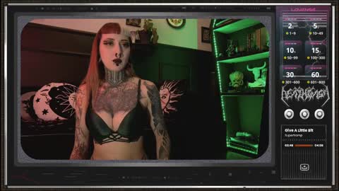 Snapshot of 666deathgasm chatting on 02/13/25, 08:13 Juune online show from 02/13/25, 08:13