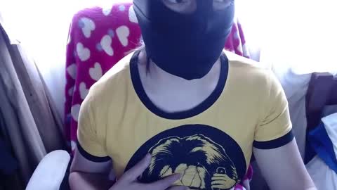 Snapshot of 666maskgirl chatting on 10/07/25, 05:43 SHANNON online show from 10/07/25, 05:43