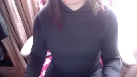 Snapshot of 666maskgirl chatting on 11/04/25, 05:45 SHANNON online show from 11/04/25, 05:45