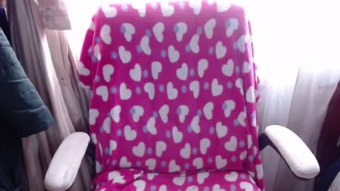 Snapshot of 666maskgirl chatting on 11/12/25, 05:57 SHANNON online show from 11/12/25, 05:57